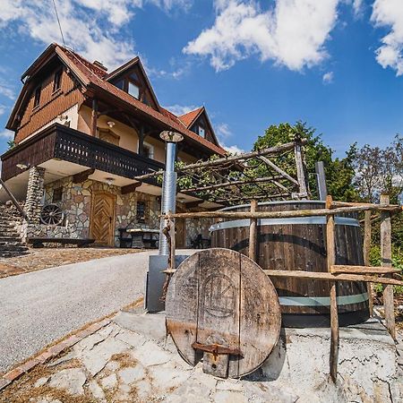 Authentic Countryside Villa With Hot Tub Veliki Kamen Esterno foto