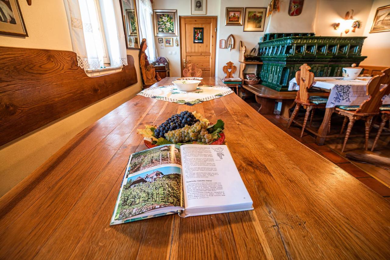 Authentic Countryside Villa With Hot Tub Veliki Kamen Esterno foto